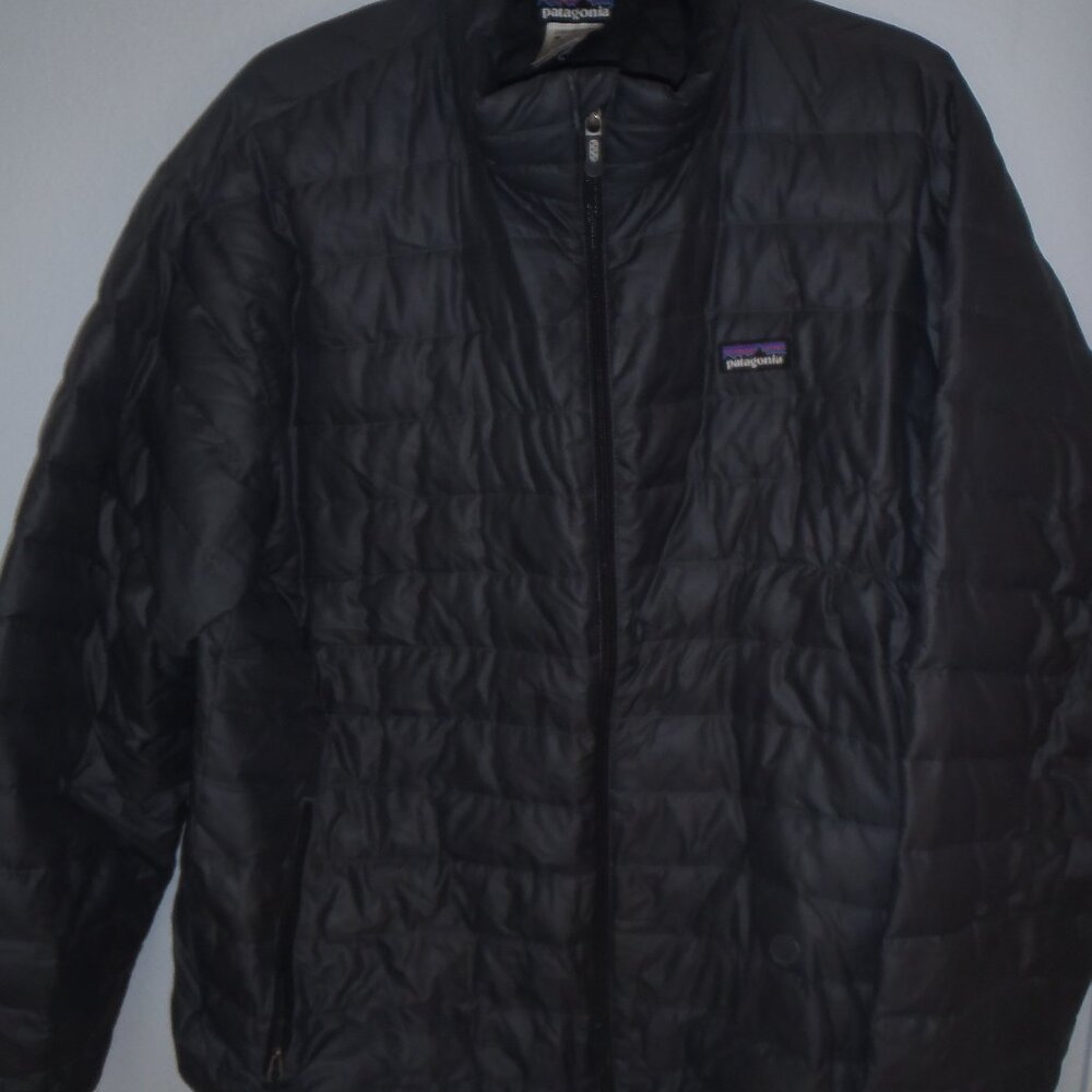 Patagonia Down  Sweater Jacket new condition worn a few times mens large grey
